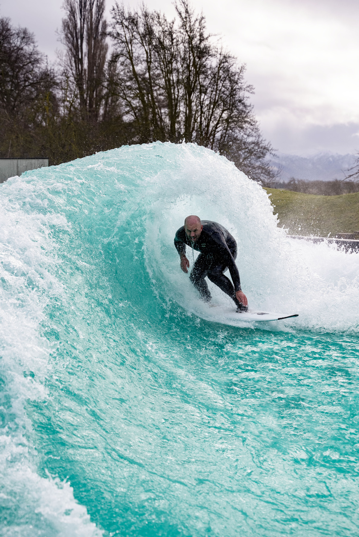 Stationary Wave Surfing, Stationary Wave Machine